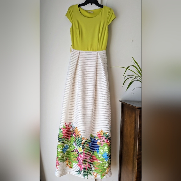 Maxi dress. - Picture 2 of 3